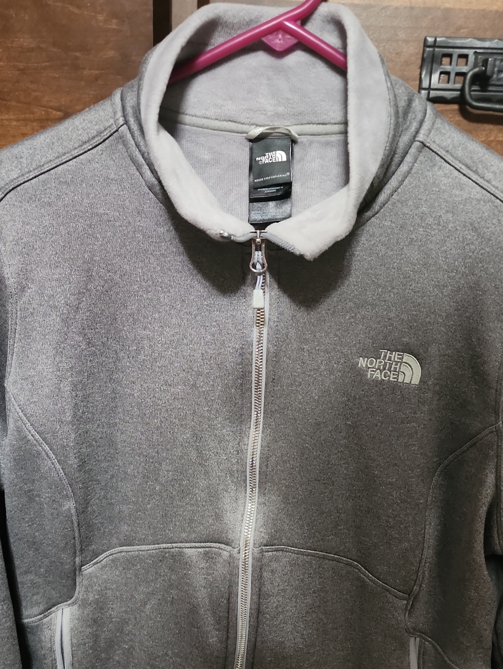 The North Face Women's Gray Full-Zip Fleece Jacket - Picture 3 of 8